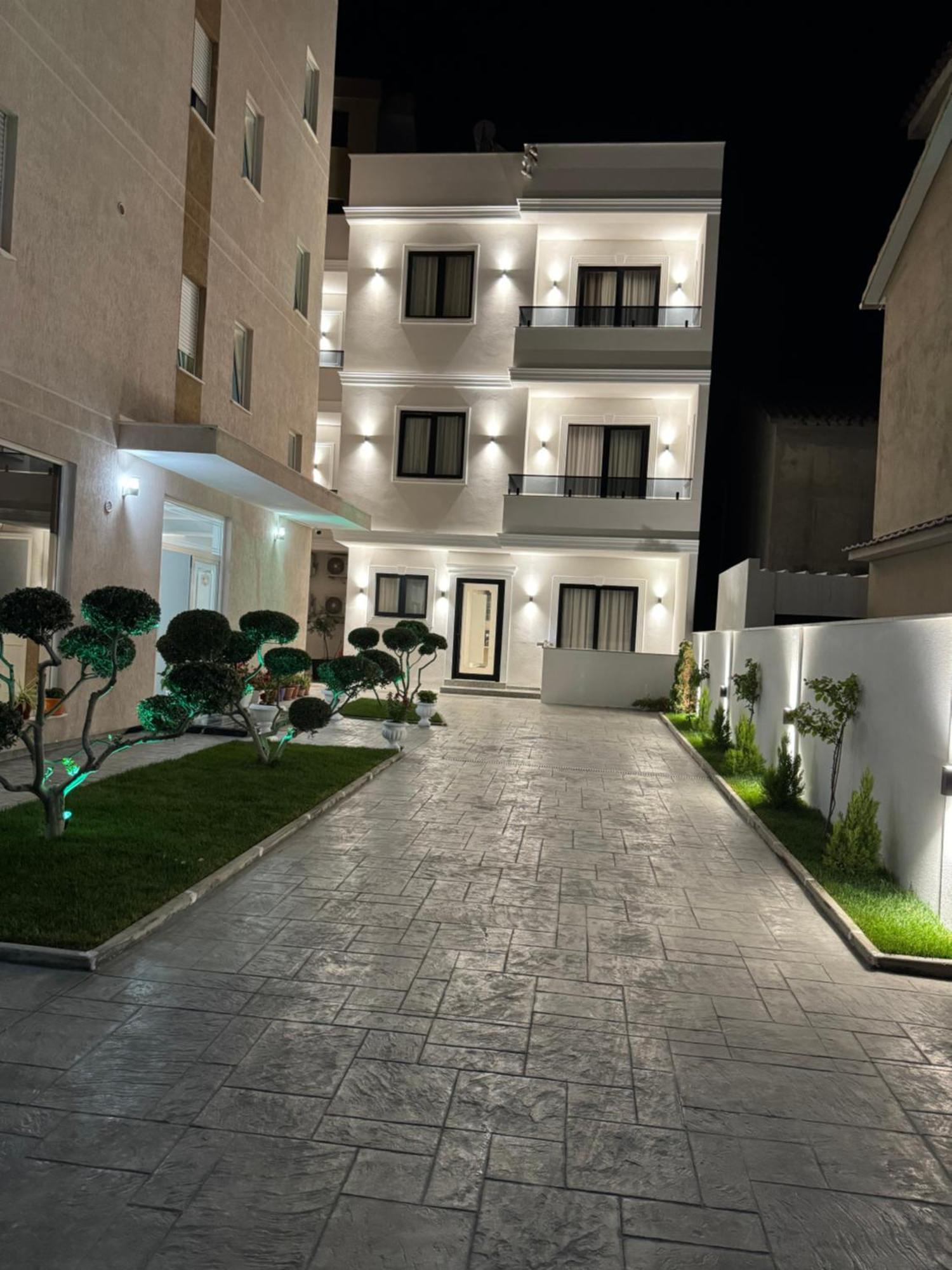 Dedej Hotel *